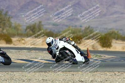 media/Jan-16-2022-CVMA (Sun) [[7f3d92989d]]/Race 2 Supersport Middleweight/